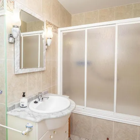 Penthouse In With Private Terrace Appartement