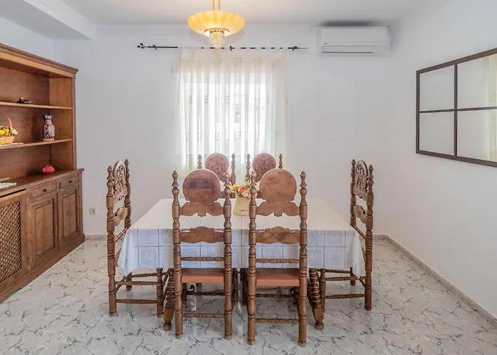 Penthouse In With Private Terrace